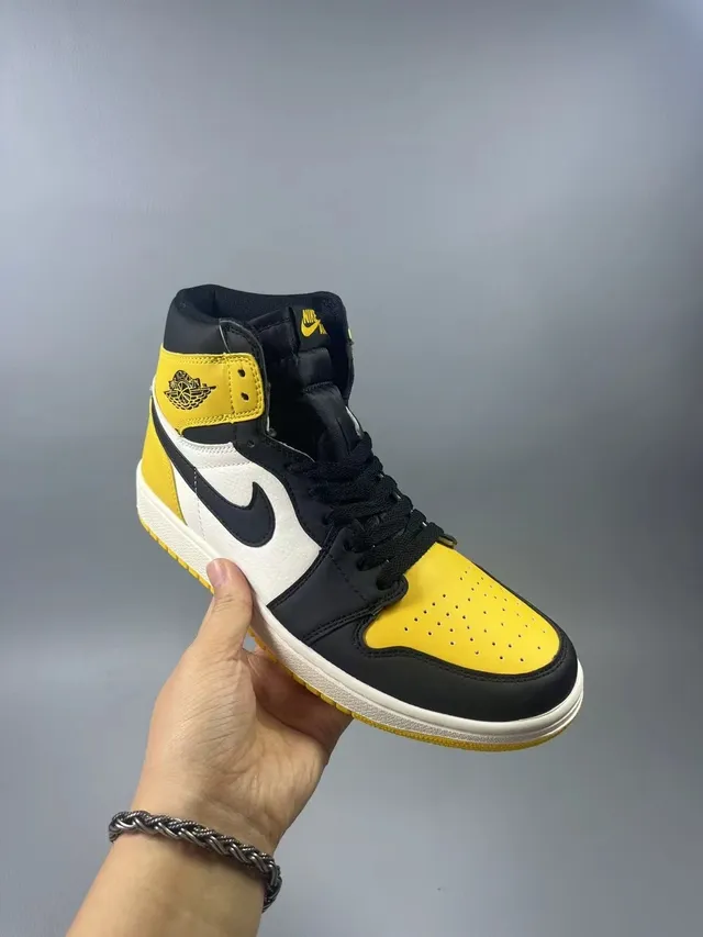 Tênis de basquete Air Jordan 1 amarelo preto branco 5