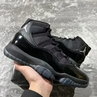 Air Jordan 11 काले पेटेंट लेदर बास्केटबॉल जूते