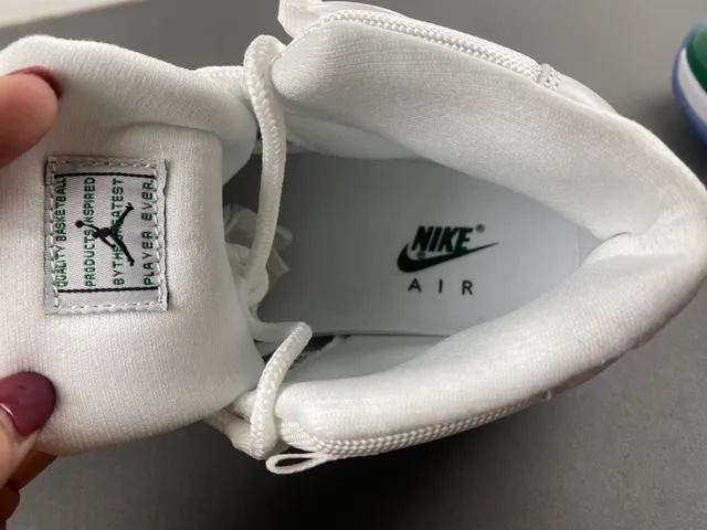 Air Jordan 11 Emerald Green Patent Leather 篮球鞋 7