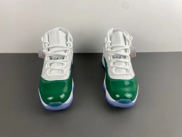 Air Jordan 11 Emerald Green Patent Leather 篮球鞋 10