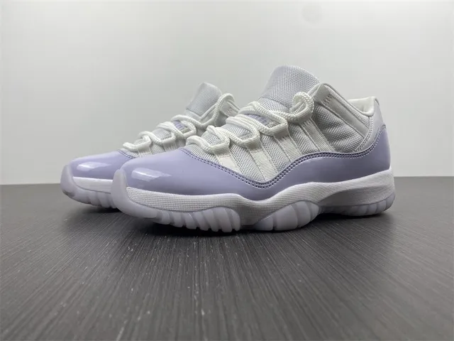 Air Jordan 11 薰衣草漆皮篮球鞋 2