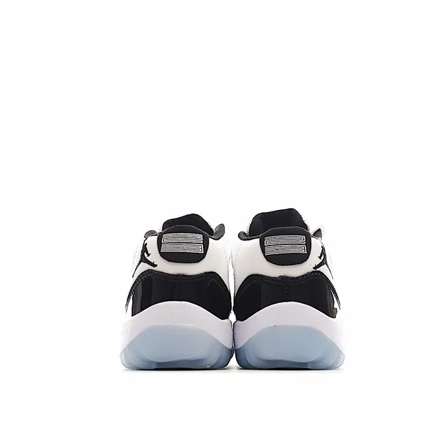 Air Jordan 11 सफेद लाल पेटेंट लेदर बास्केटबॉल जूते 18
