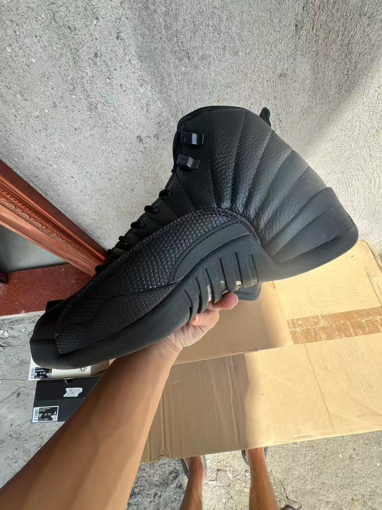 Zapatillas de baloncesto de cuero totalmente negro Air Jordan 12 4