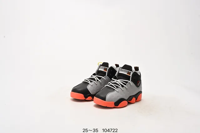 Chaussures de basketball Air Jordan 12 Retro noir blanc rose 2