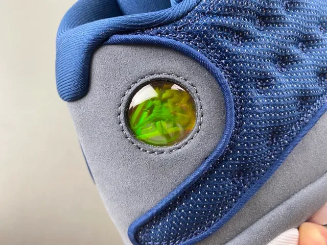 Air Jordan 13 Navy and White Tênis de Basquete 4
