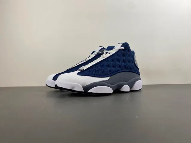Air Jordan 13 Navy and White Tênis de Basquete 11