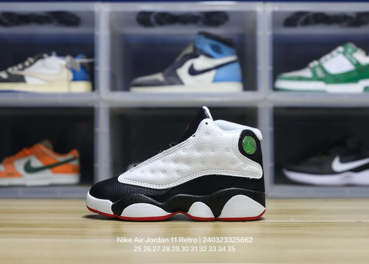 Air Jordan 13 حذاء كرة السلة أبيض أسود أحمر أخضر 12
