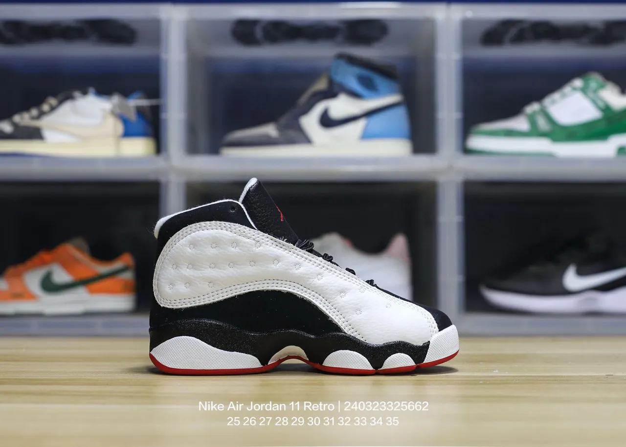 Air Jordan 13 حذاء كرة السلة أبيض أسود أحمر أخضر 13