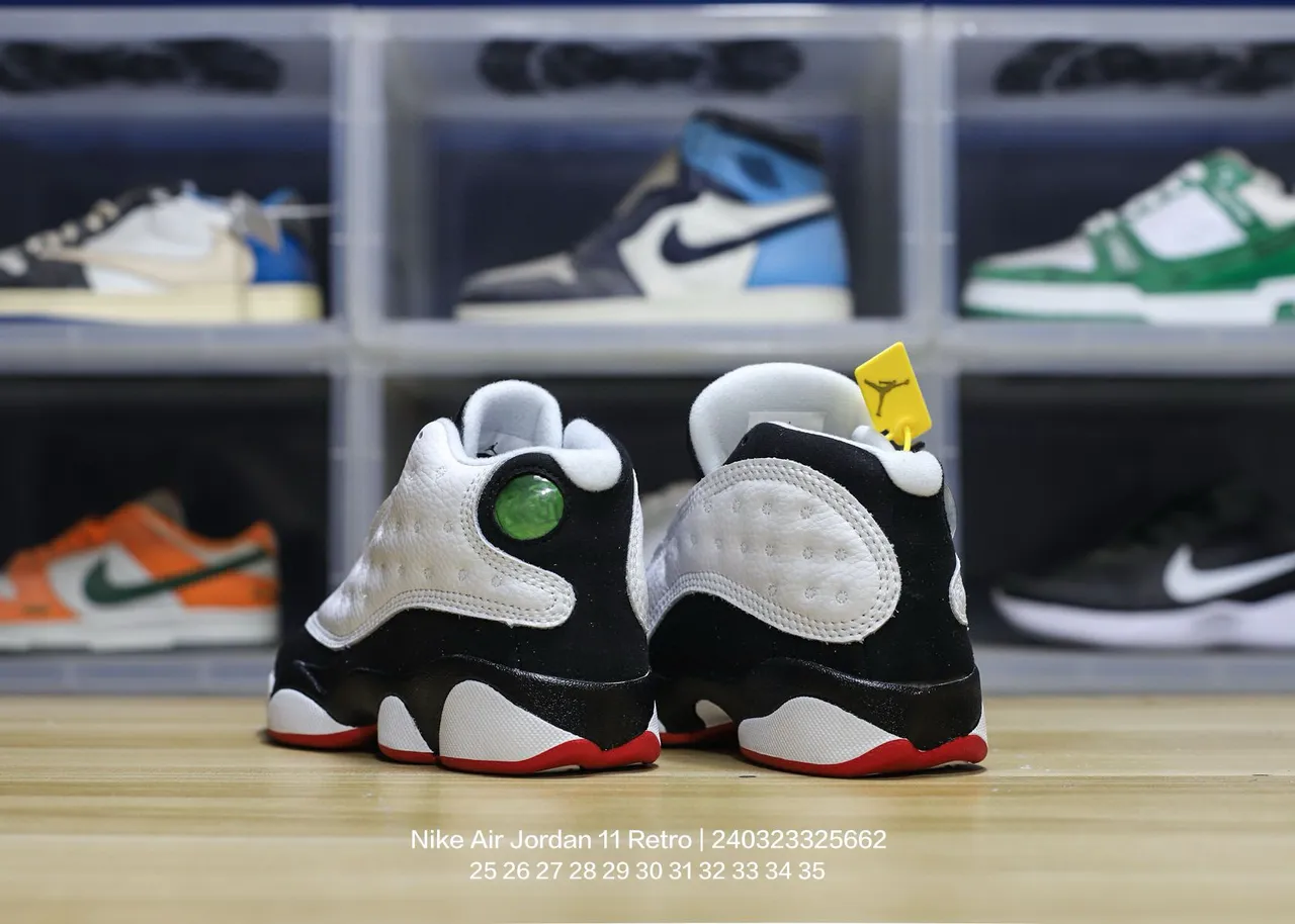 Air Jordan 13 حذاء كرة السلة أبيض أسود أحمر أخضر 17