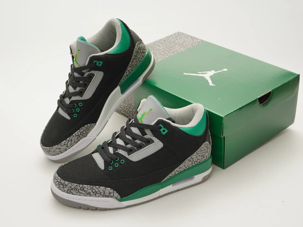 Tênis de basquete Air Jordan 3 preto cimento verde 5