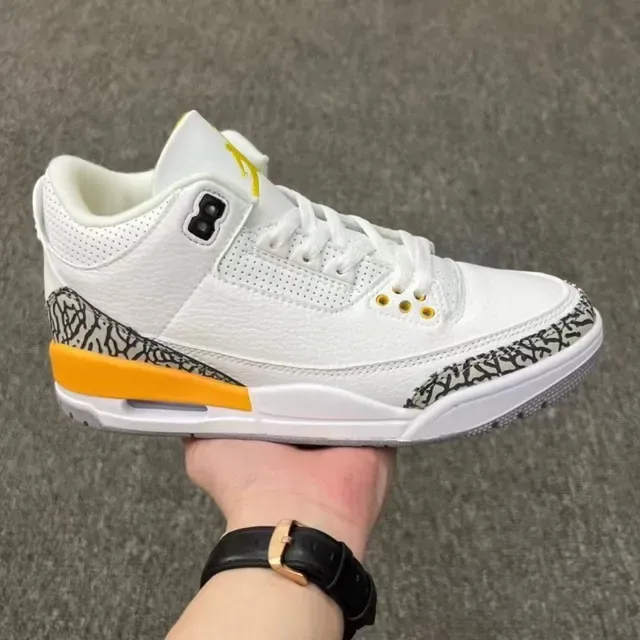 Air Jordan 3 أبيض سيمينت طباعة الفيل أحذية كرة السلة 9