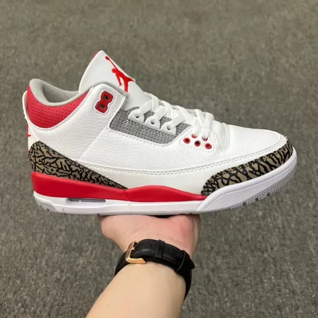 Air Jordan 3 أبيض سيمينت طباعة الفيل أحذية كرة السلة 10