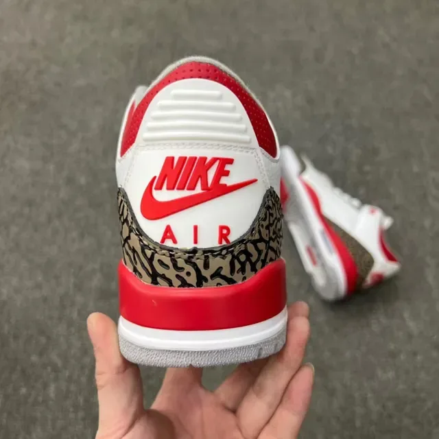Air Jordan 3 أبيض سيمينت طباعة الفيل أحذية كرة السلة 21