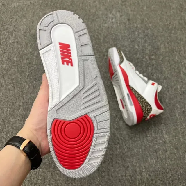 Air Jordan 3 أبيض سيمينت طباعة الفيل أحذية كرة السلة 22