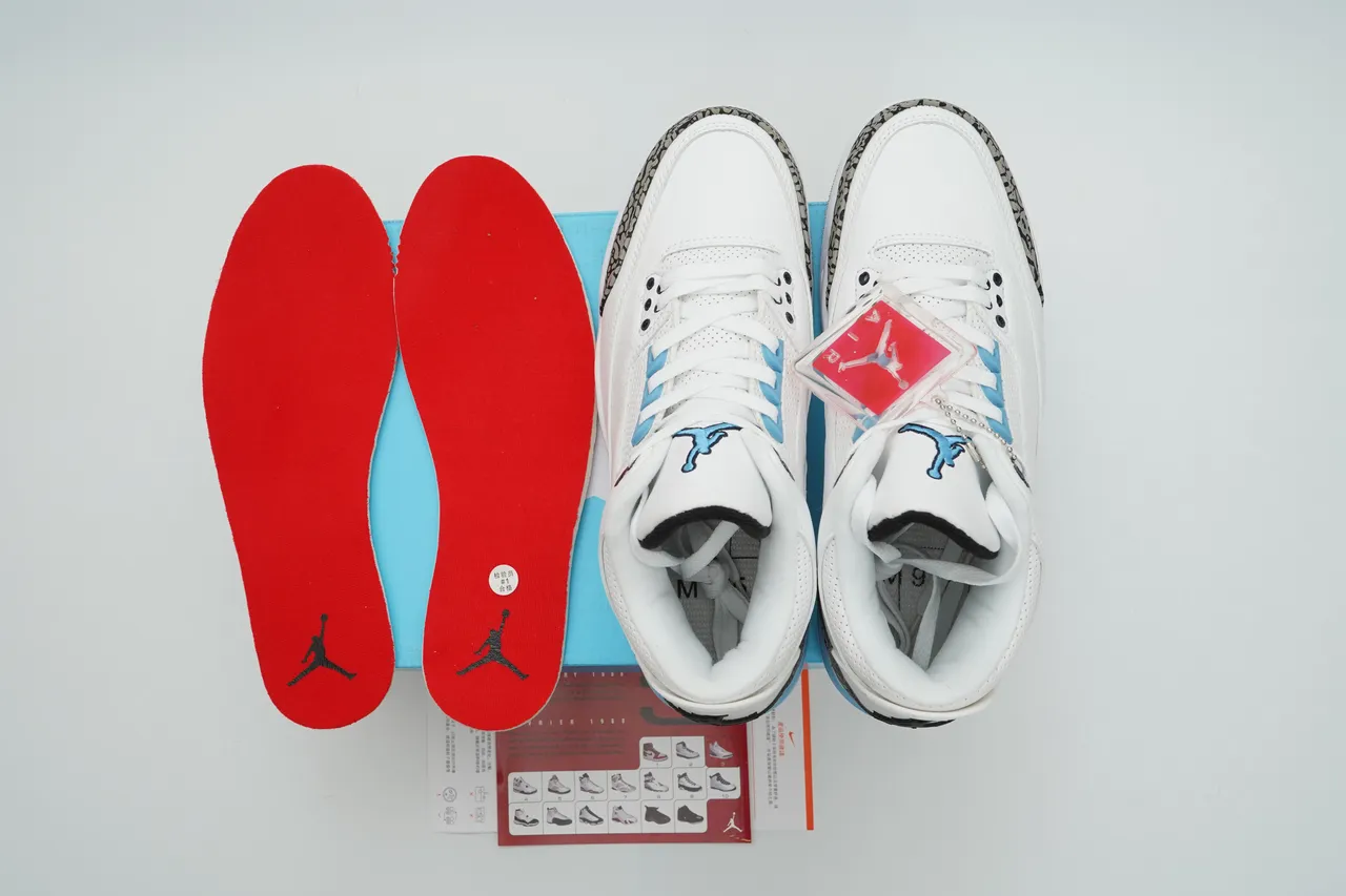 Air Jordan 3 白色浅蓝爆裂纹篮球鞋 2