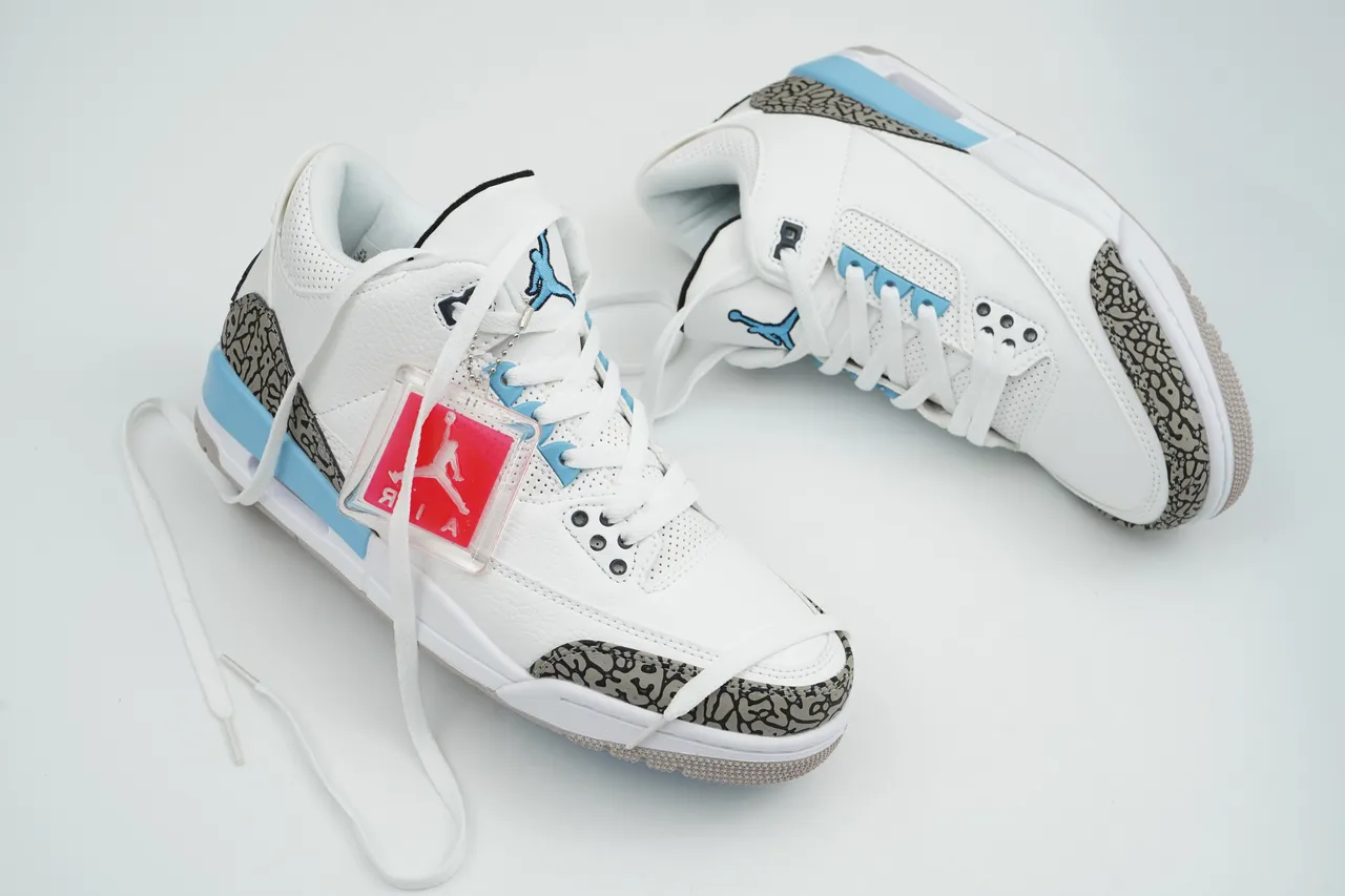 Air Jordan 3 白色浅蓝爆裂纹篮球鞋 5