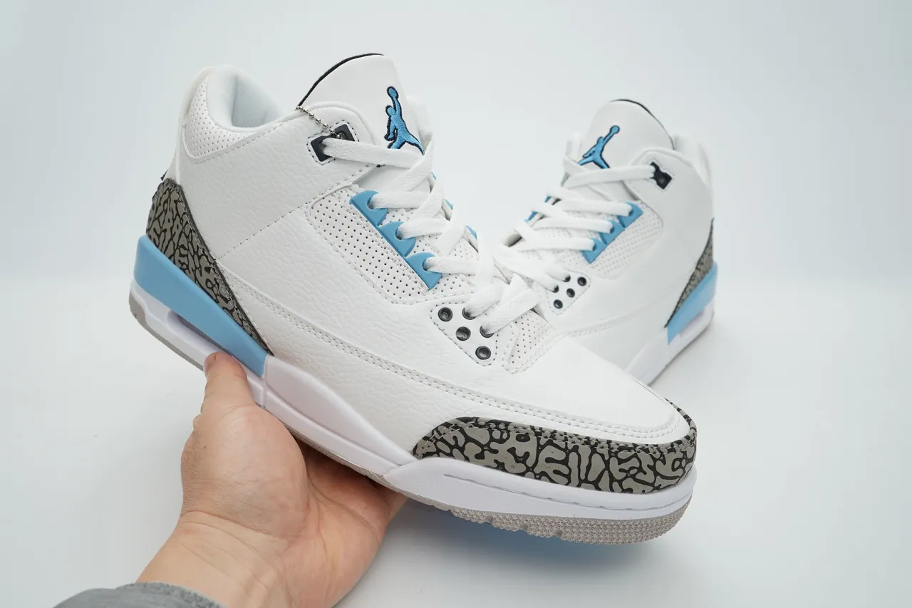 Air Jordan 3 白色浅蓝爆裂纹篮球鞋 7