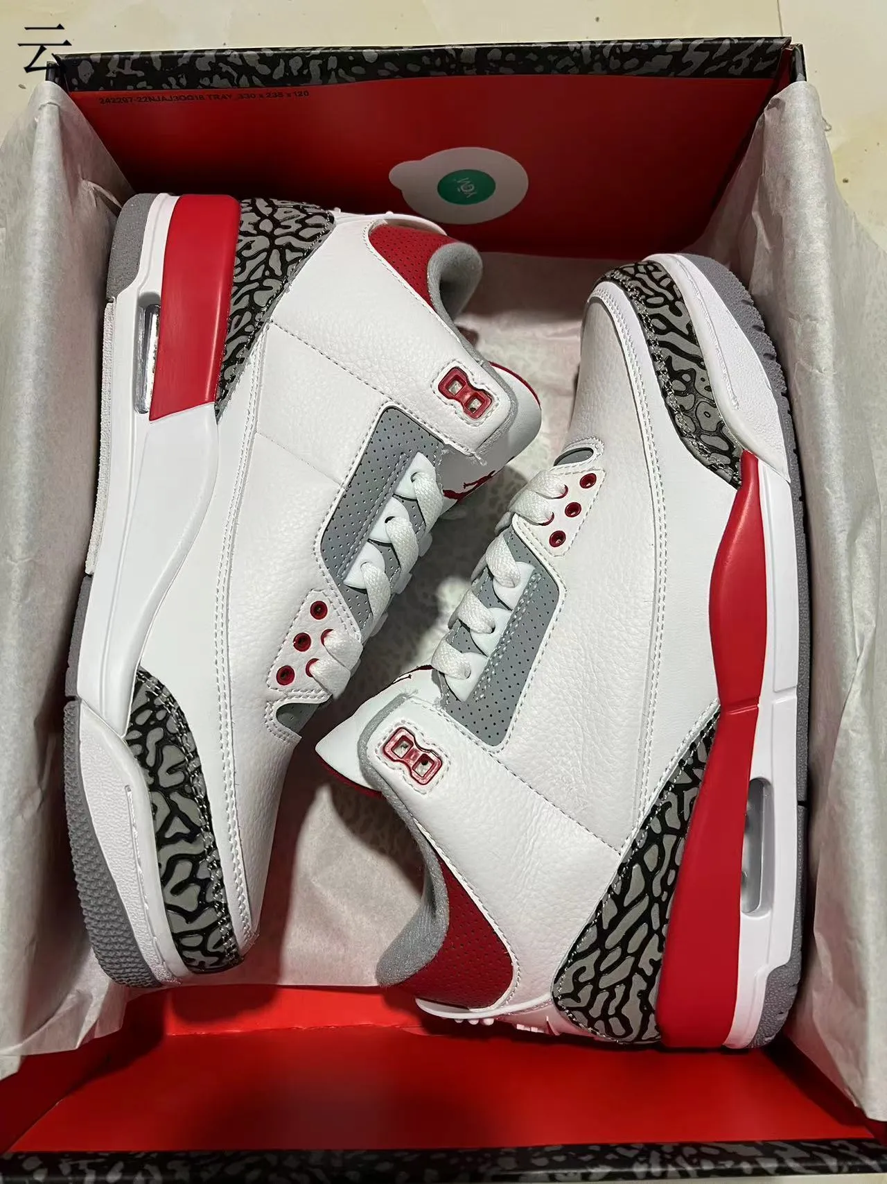 Air Jordan 3 白红爆裂纹篮球鞋 9
