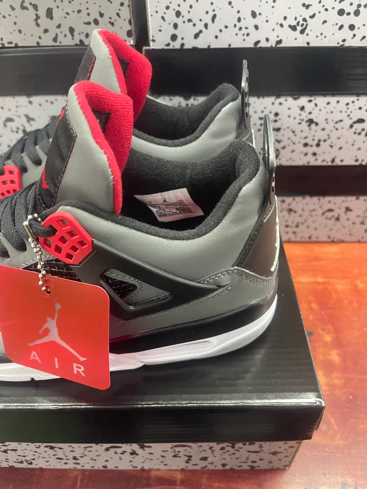 Zapatillas de baloncesto Air Jordan 4 gris negro rojo 6