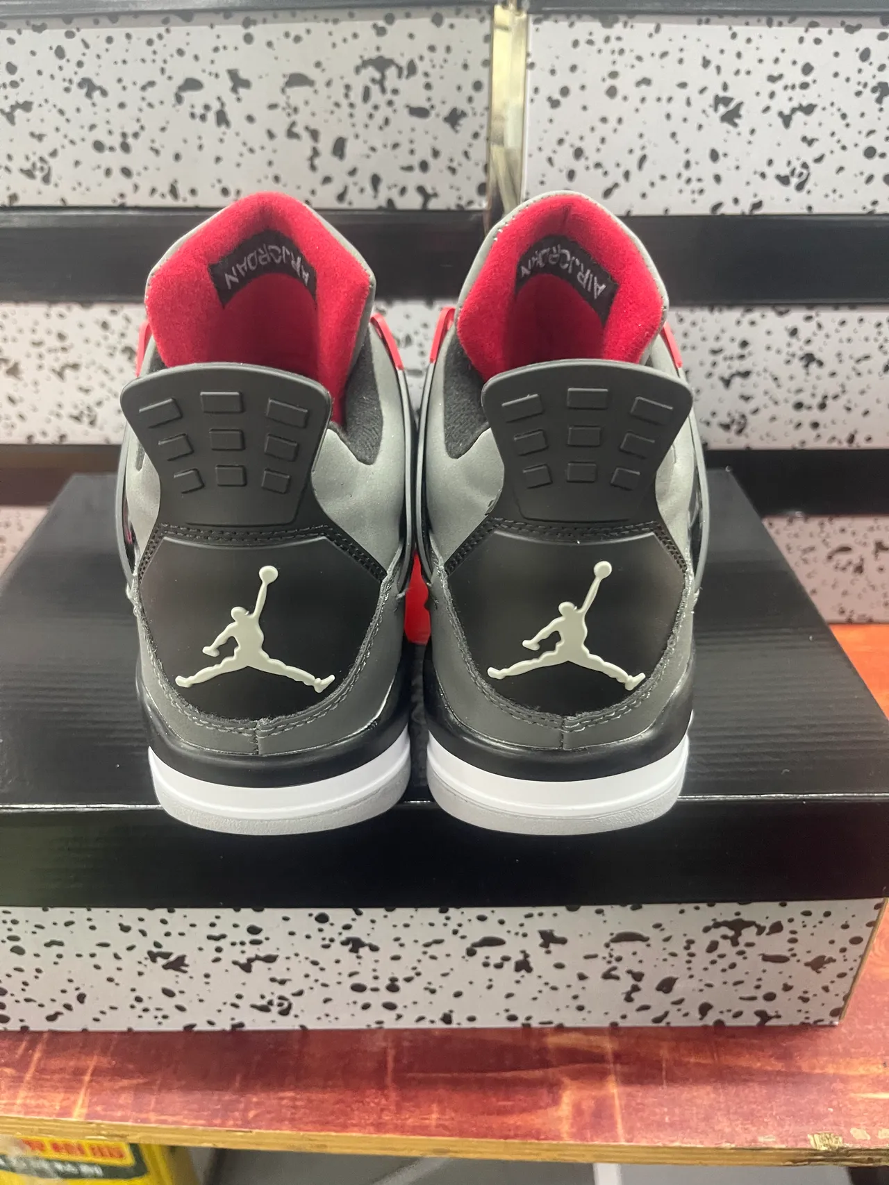 Zapatillas de baloncesto Air Jordan 4 gris negro rojo 7