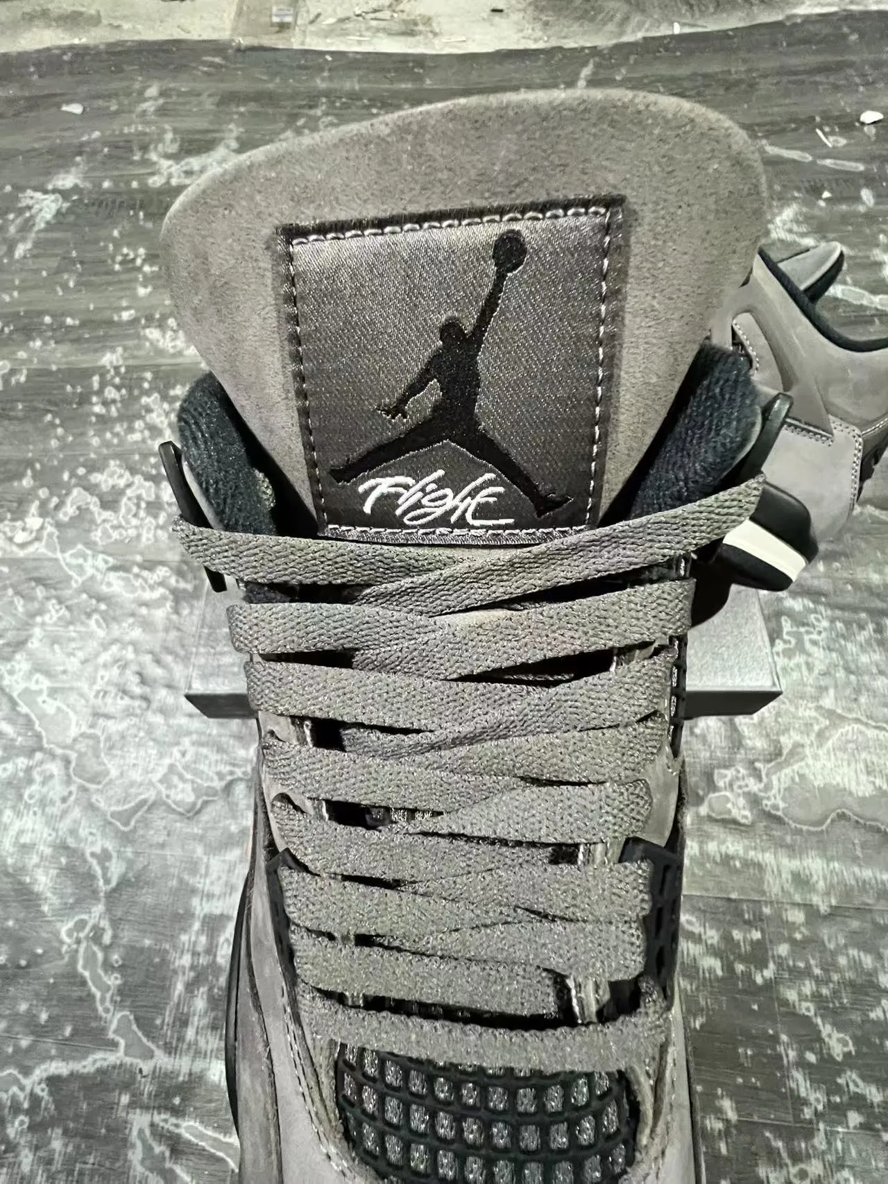Air Jordan 4 ধূসর সোয়েড কালো সাদা বাস্কেটবল জুতো 4