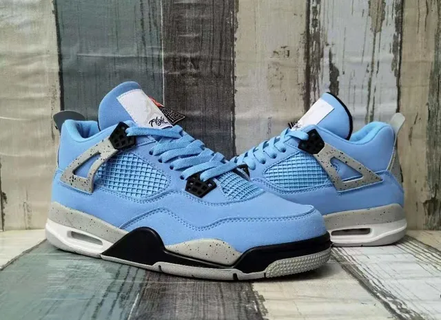 Zapatillas de baloncesto de caña alta Air Jordan 4 de gamuza y malla azul claro 4