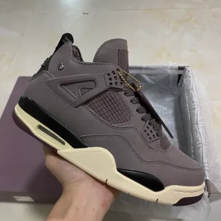 Air Jordan 4 म्यूटेड ग्रे क्रीम ब्लैक बास्केटबॉल जूते