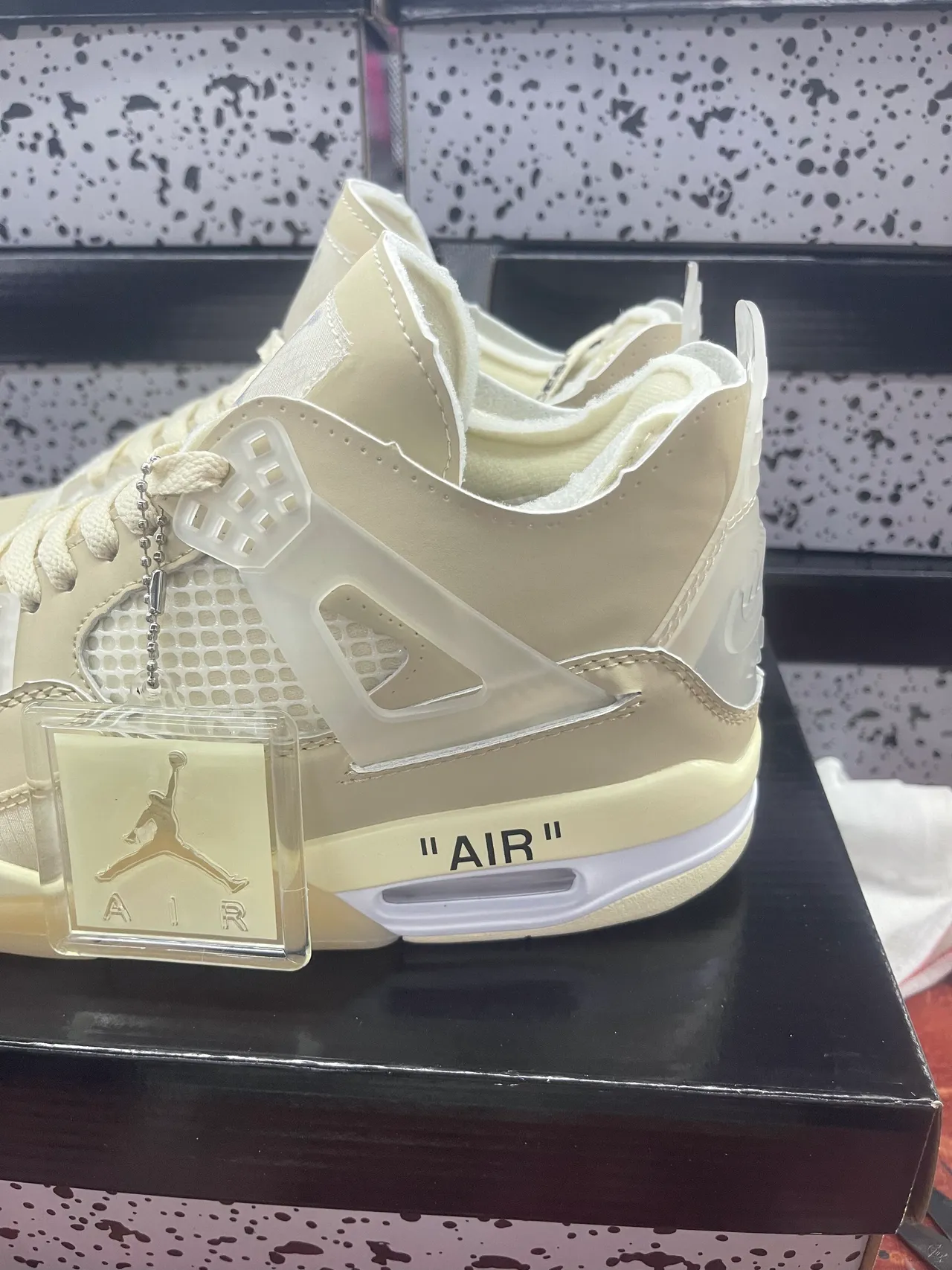 Air Jordan 4 Off-White Cream أحذية كرة السلة 2