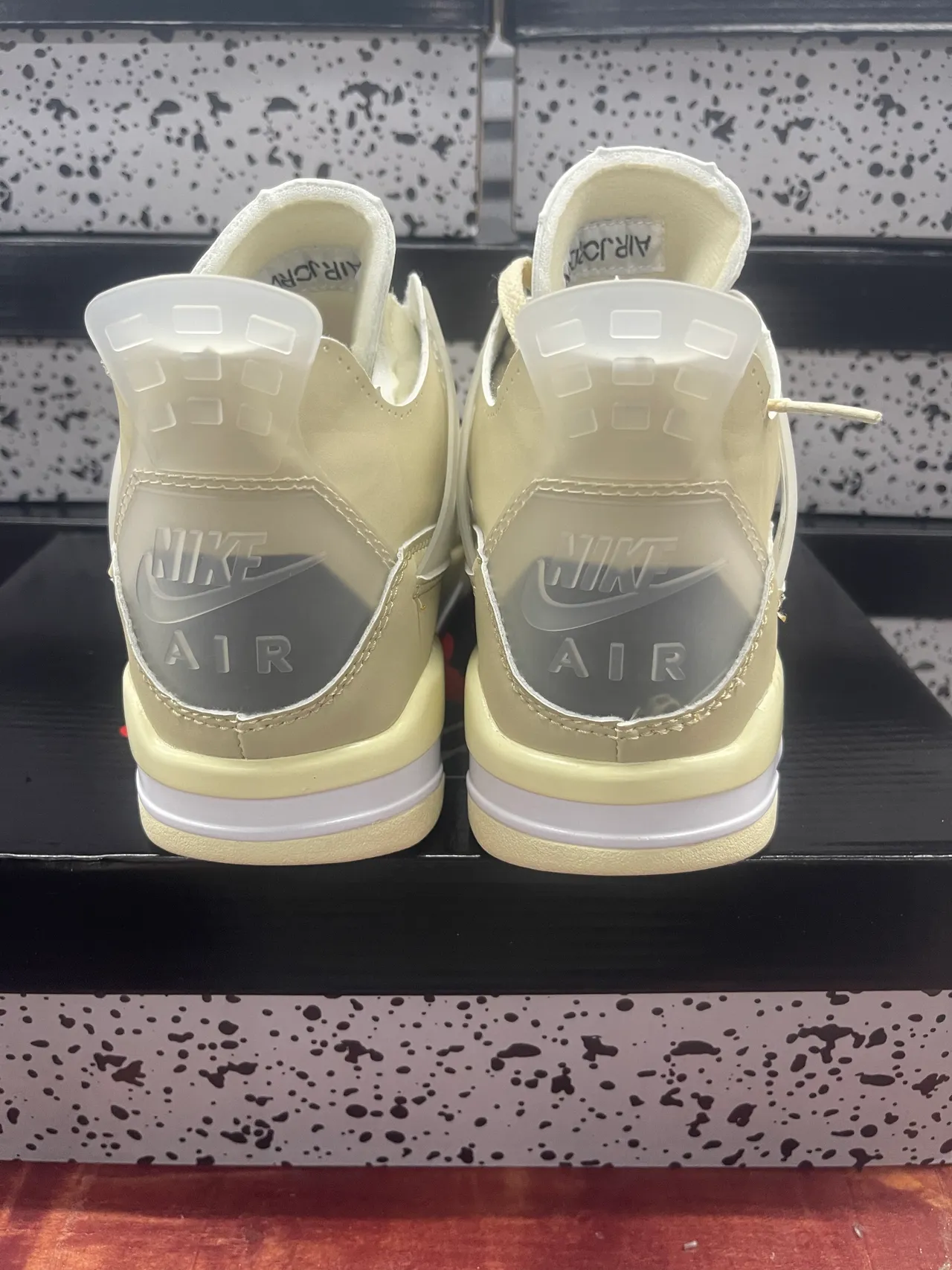 Air Jordan 4 Off-White Cream أحذية كرة السلة 7