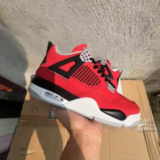 Tênis de basquete Air Jordan 4 vermelho preto branco