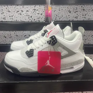 Tênis de basquete Air Jordan 4 branco salpicado