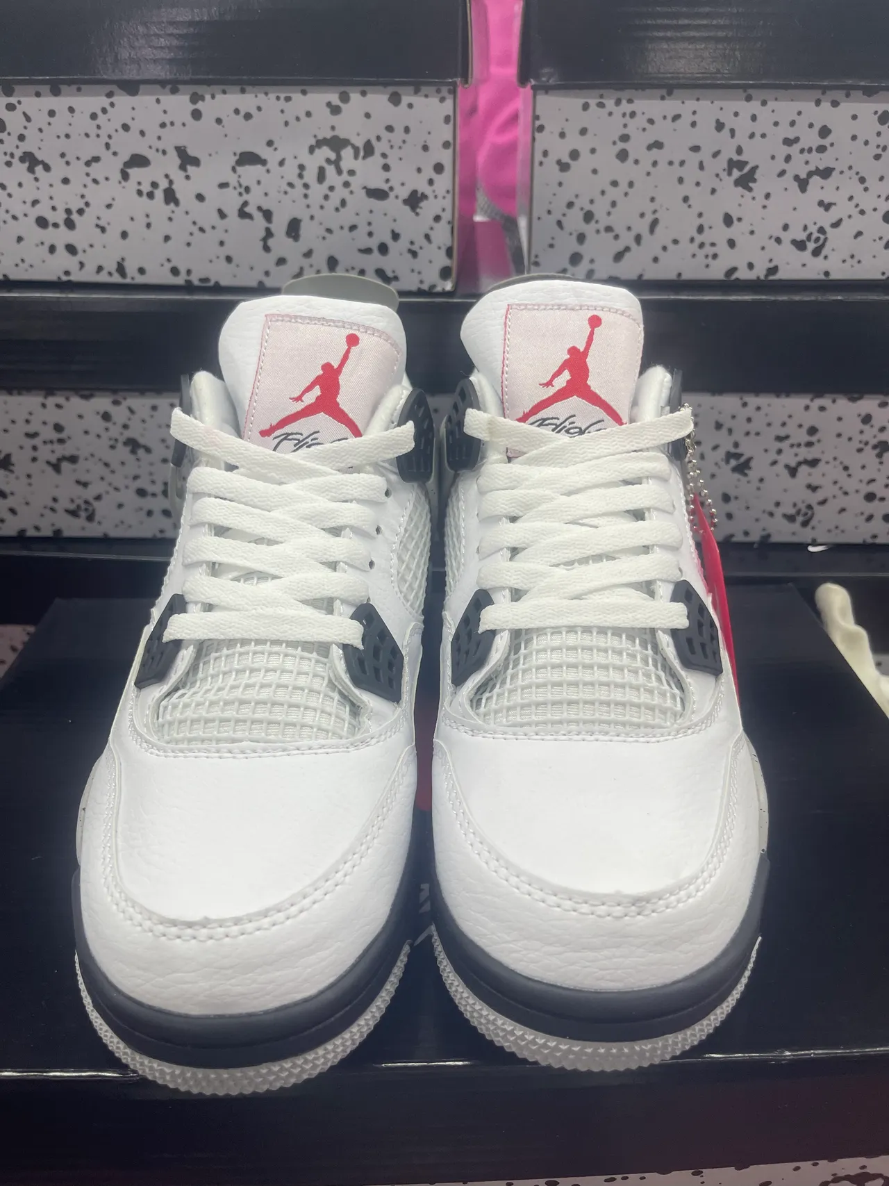 Tênis de basquete Air Jordan 4 branco salpicado 2
