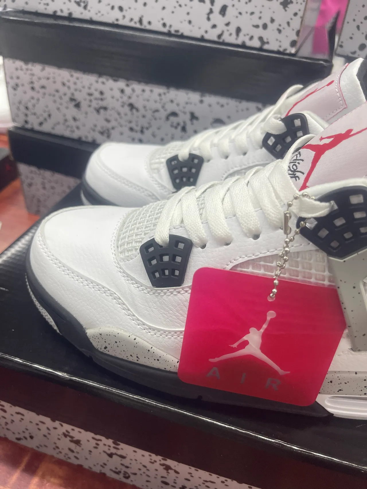 Tênis de basquete Air Jordan 4 branco salpicado 8