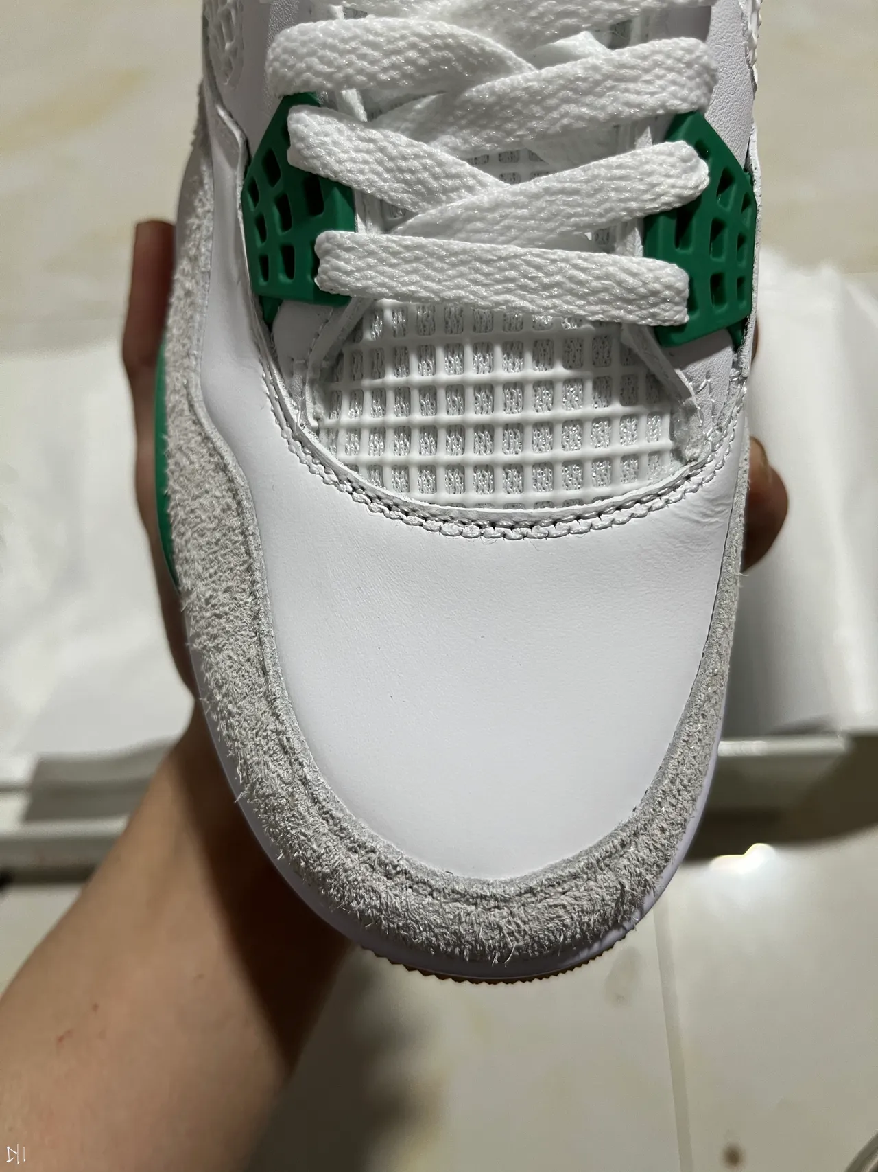 Tênis de basquete Air Jordan 4 branco verde goma 2
