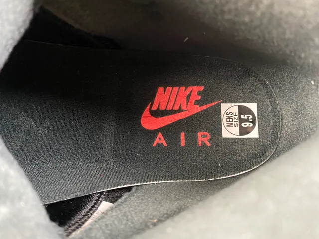 Zapatillas de baloncesto Air Jordan 5 negro y rojo con rayo 8