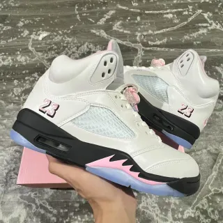 Tênis de basquete Air Jordan 5 branco rosa preto