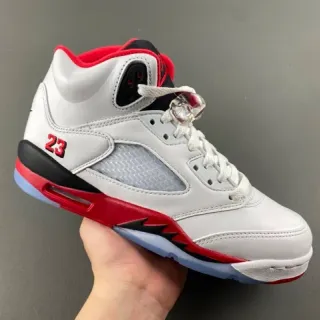 Zapatillas de baloncesto Air Jordan 5 blanco rojo negro
