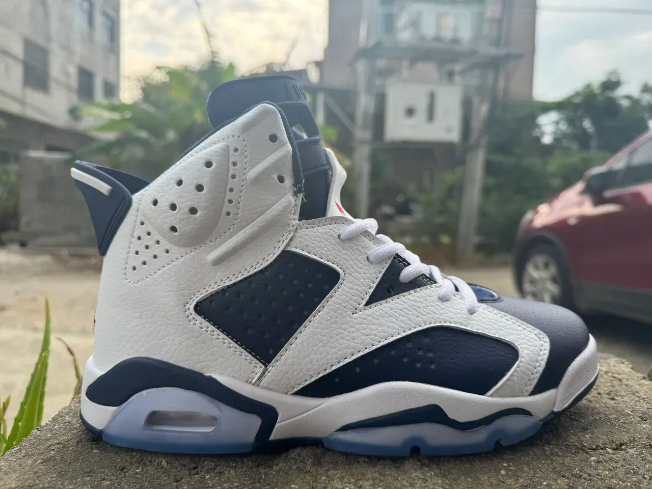 Air Jordan 6 أبيض بحري أحمر أحذية كرة السلة 3