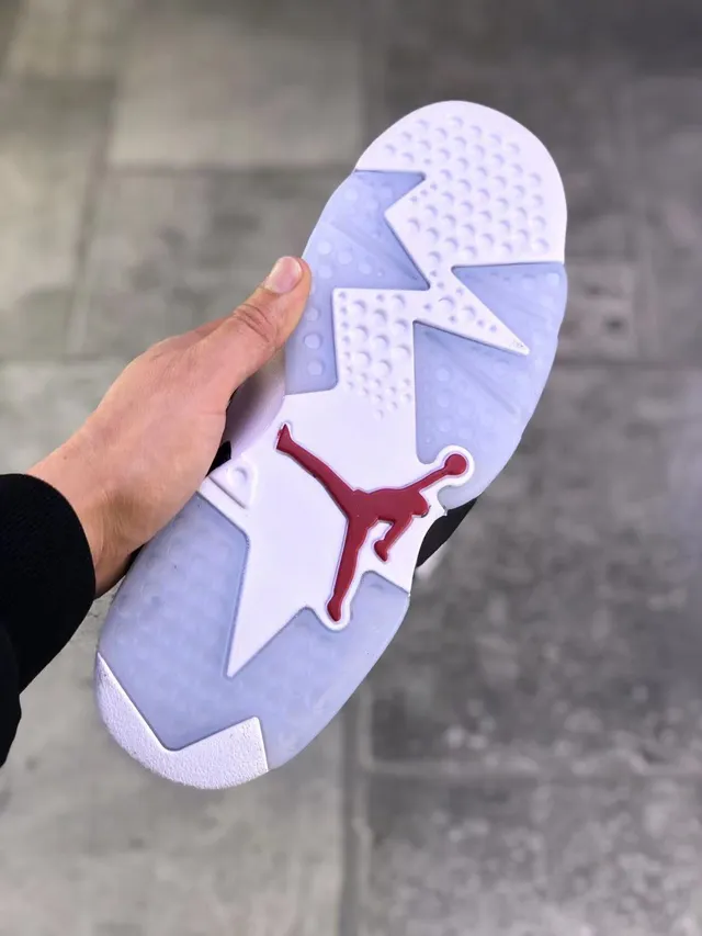 Tênis de basquete Air Jordan 6 branco vermelho universitário preto 4