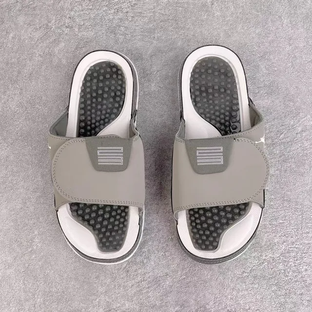 Chinelos slide Air Jordan Hydro 7 cinza brilhante 4