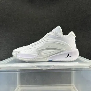 Air Jordan ISOPULSE সাদা ধূসর বাস্কেটবল জুতা