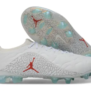Chaussures de football pour terrain sec Air Jordan Phantom GT à imprimé éléphant blanc