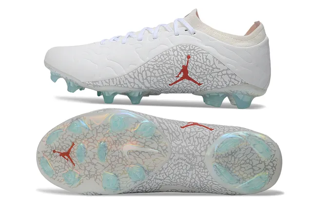 Chaussures de football pour terrain sec Air Jordan Phantom GT à imprimé éléphant blanc 6
