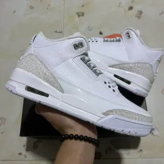 Air Jordan Tênis de Basquete Branco e Cinza de Cano Alto com Estampa de Elefante