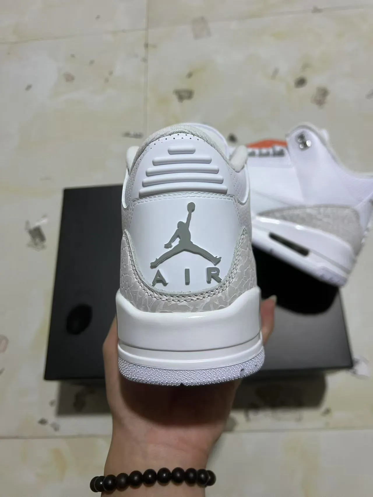 Air Jordan সাদা ধূসর হাই টপ হাতি প্রিন্ট বাস্কেটবল জুতা 8