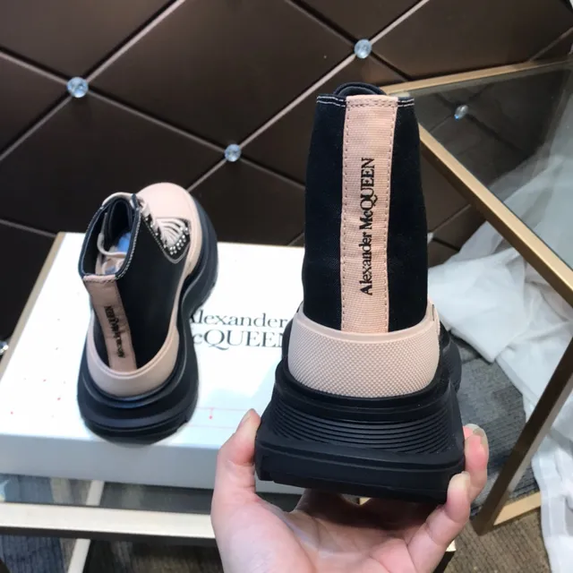 Alexander McQueen Oversized Sneaker Black and Beige Chunky Sneakers 6