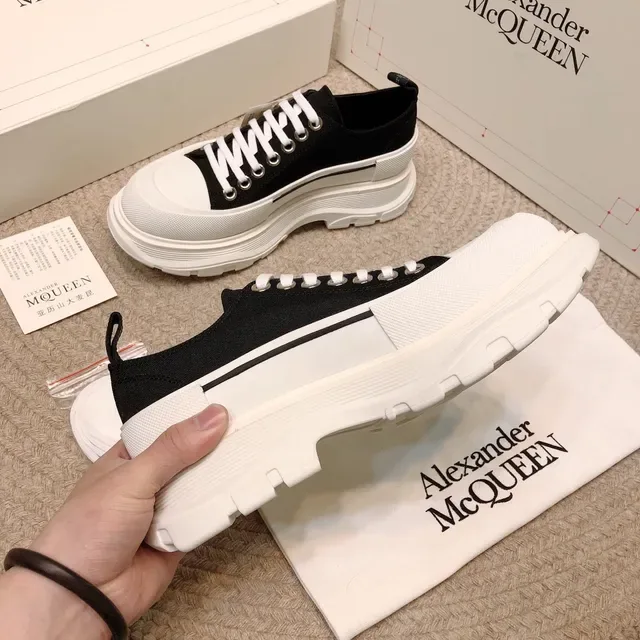 Alexander McQueen Oversized Sneaker Black and White Lifestyle Sneakers 8