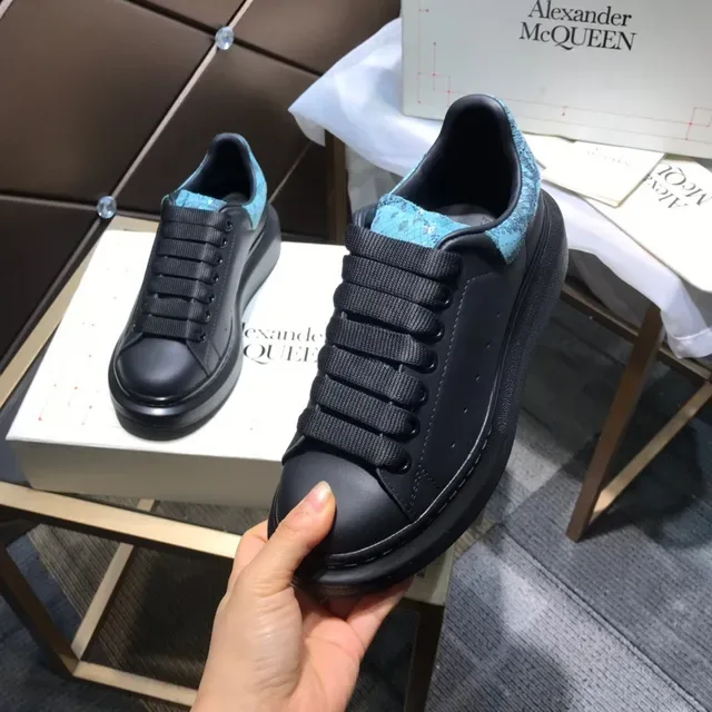 Alexander McQueen 黑色蓝色皮革平台oversized运动鞋 2