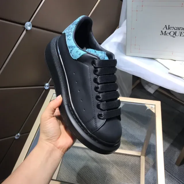Alexander McQueen 黑色蓝色皮革平台oversized运动鞋 3