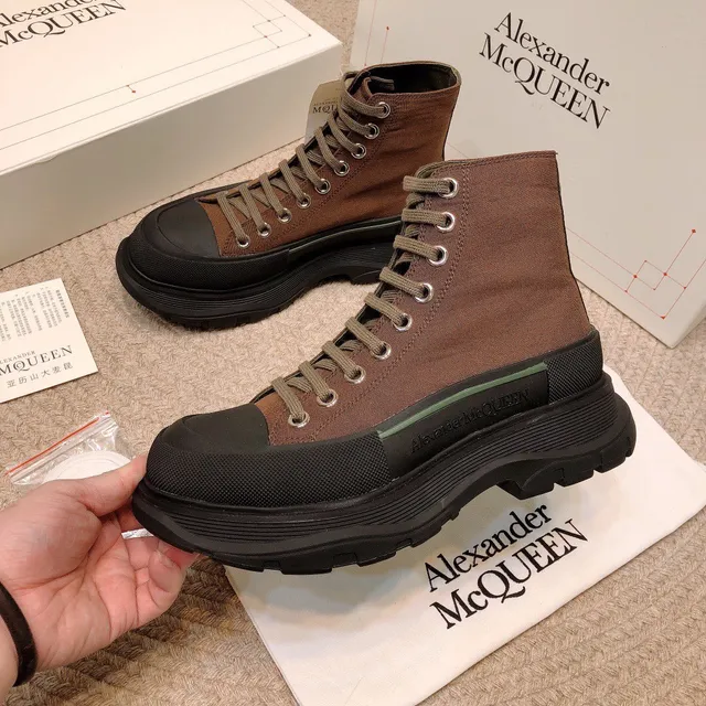 Alexander McQueen oversized স্নিকার বাদামি ক্যানভাস গোড়ালি বুট 9